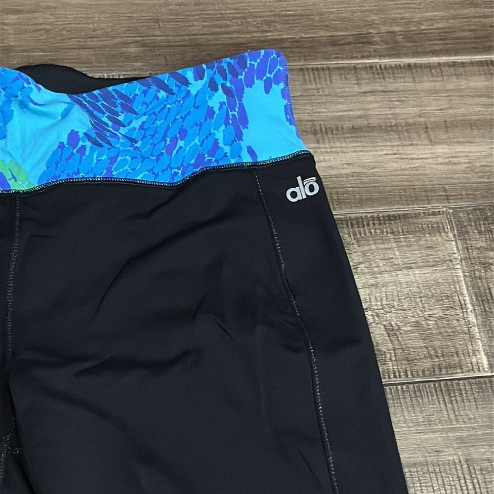 ALO Yoga Black Cropped Pants with Blue and Green Waistband - Picture 2 of 7